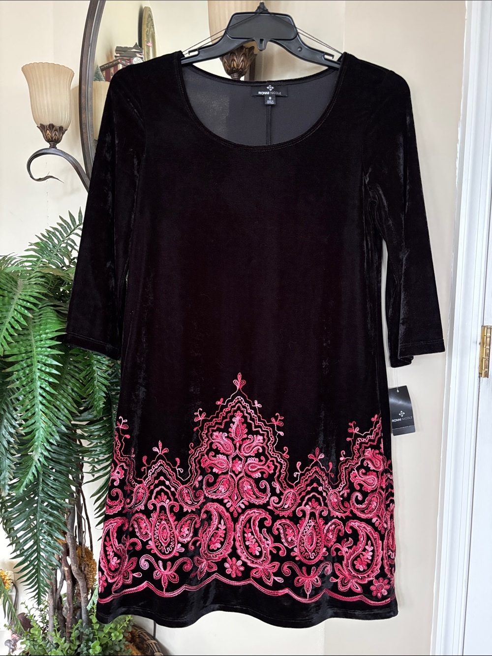NWT Ronni Nicole Black Velvet Dress Embroidered Paisley Hem 3/4 Sleeves Fall